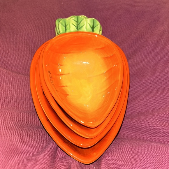 CARROT Easter Nesting Measuring Set of 4 Cups Terramoto Orange Ceramic - Picture 4 of 7